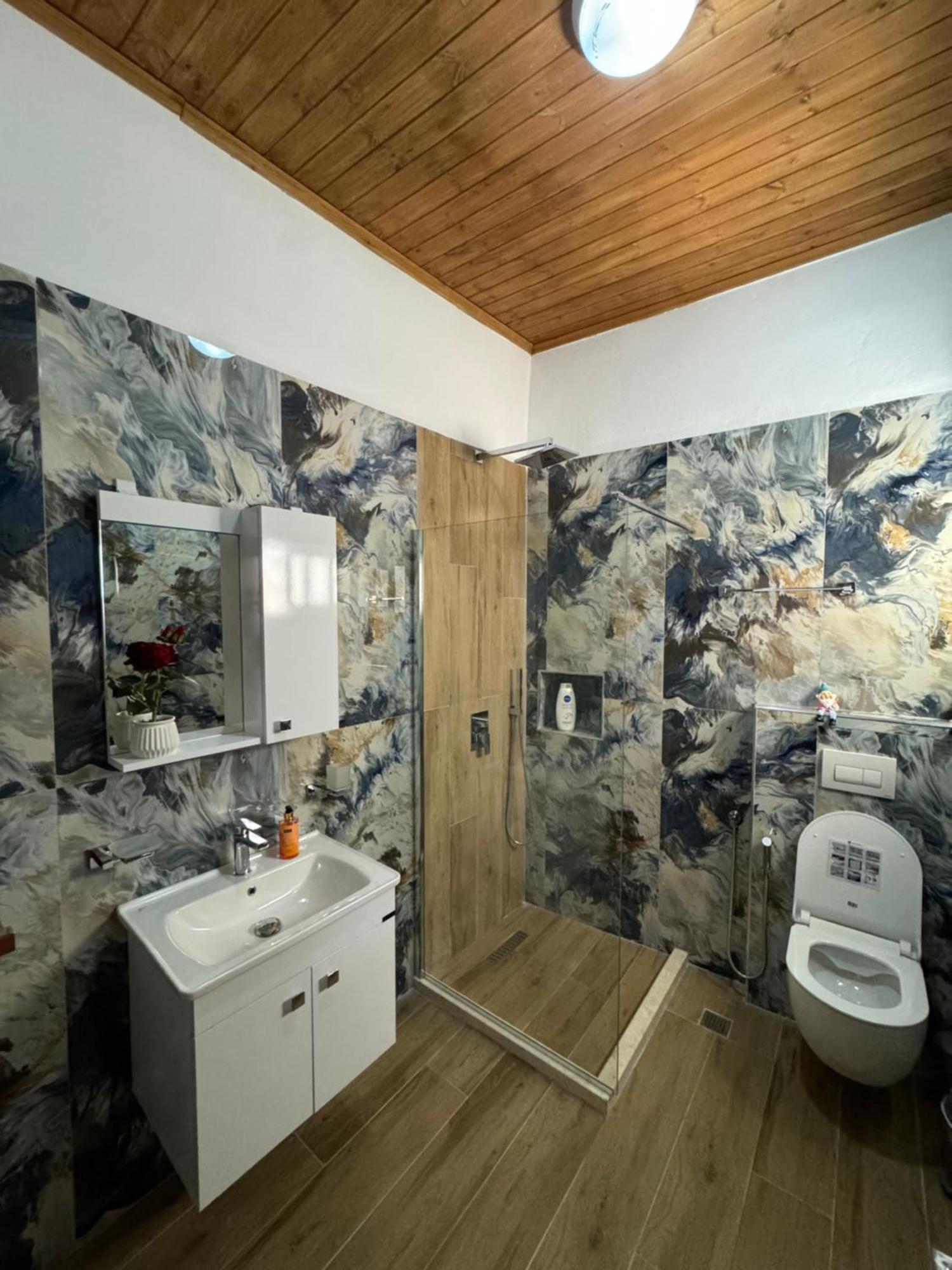 Meroli Guesthouse - Unesco Quarter Berat Zewnętrze zdjęcie
