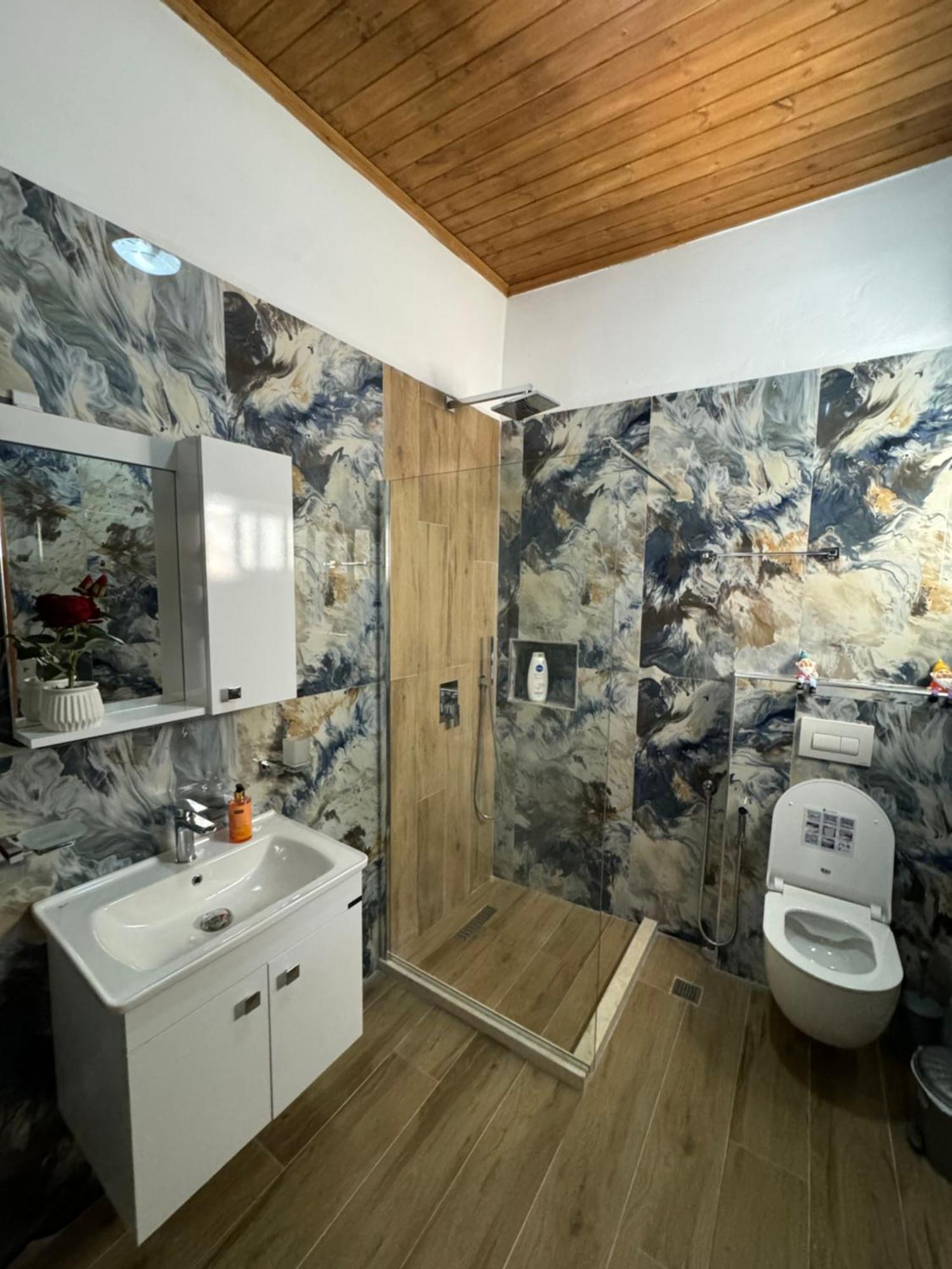 Meroli Guesthouse - Unesco Quarter Berat Zewnętrze zdjęcie